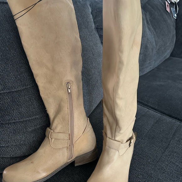 New Sand colored Riding Boots - Picture 3 of 6